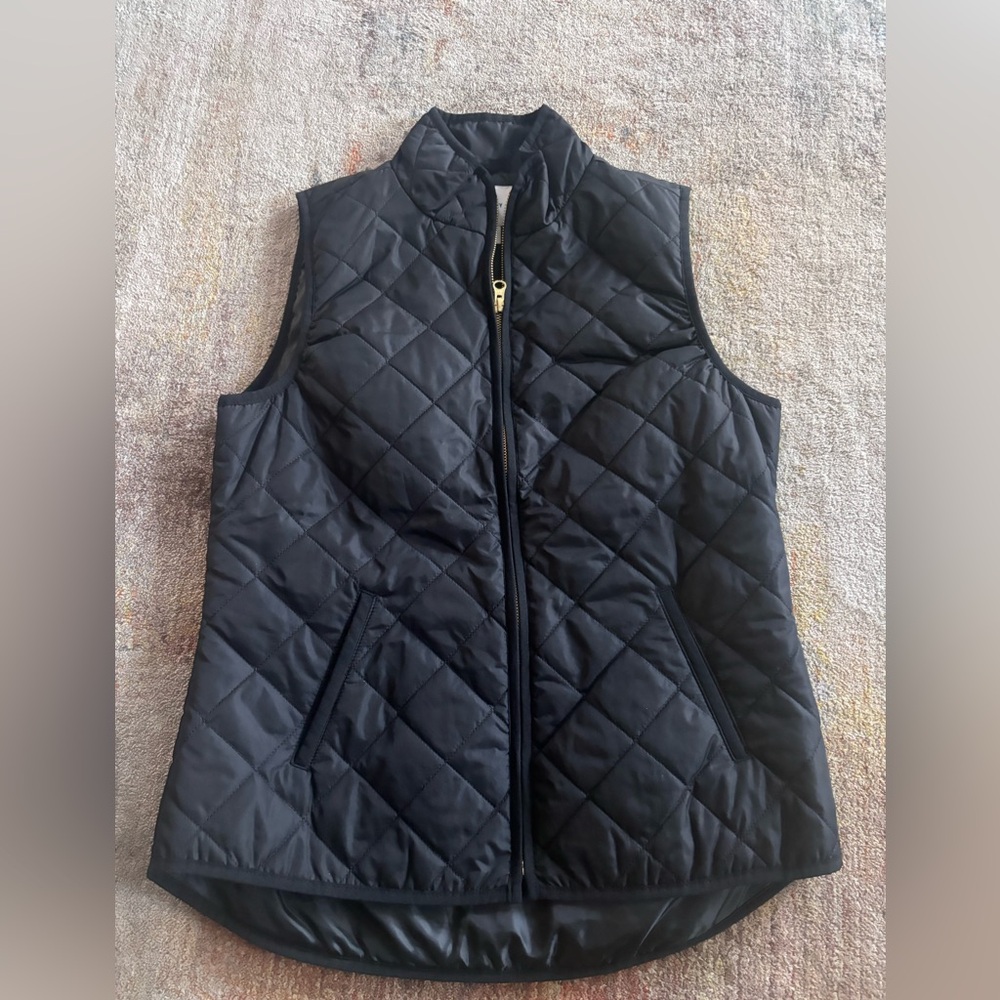 Old Navy Quilted Black Vest for Women